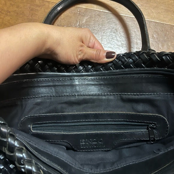Italian leather woven style black bag size small used & in great conditions - Picture 7 of 11